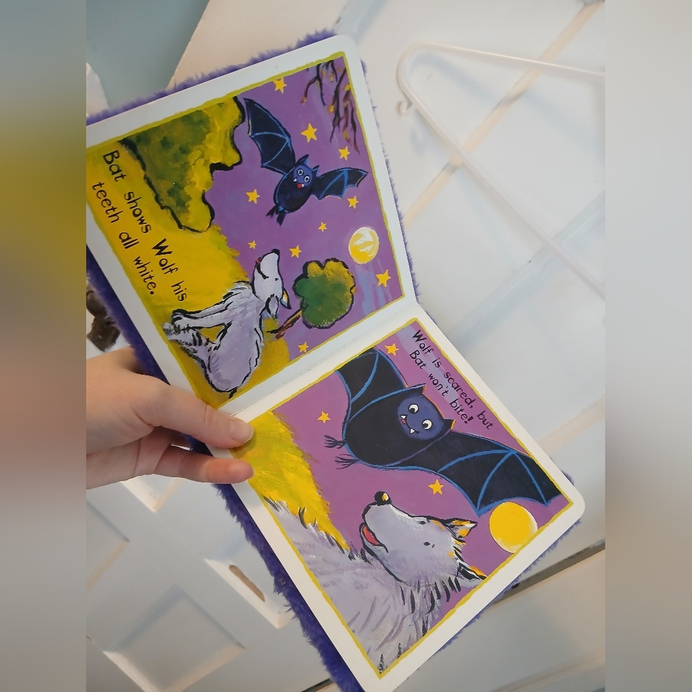 FREE With Purchase - Plush Book Snuggle Story toddler baby kids Bat unique - Picture 5 of 8